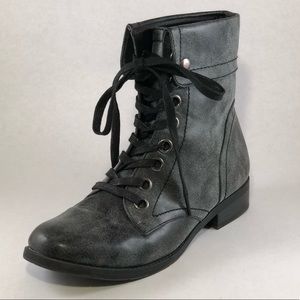 🌟BRAND NEW🌟 Steve Madden Combat Boots